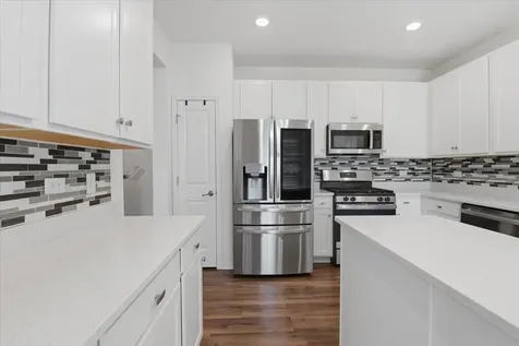 2050 Pembridge Lane Joliet IL 60431