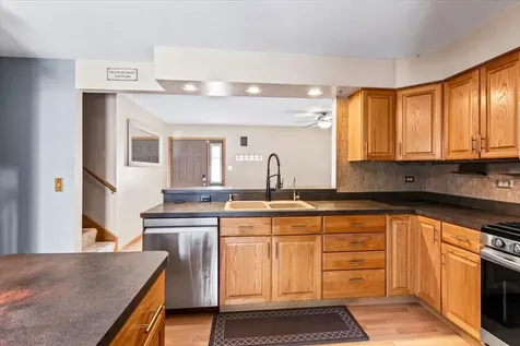 5532 129TH Street Crestwood IL 60418
