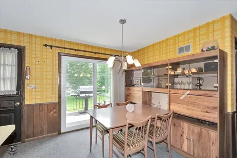 713 Oak Park Avenue Beecher IL 60401