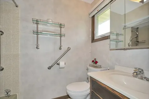 713 Oak Park Avenue Beecher IL 60401