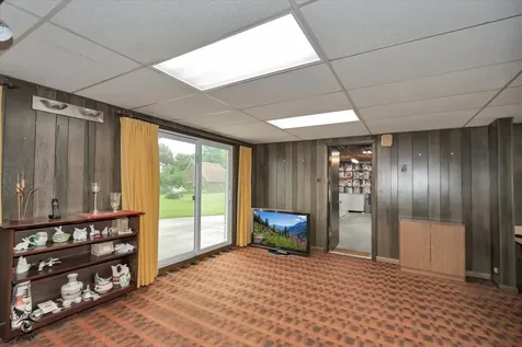 713 Oak Park Avenue Beecher IL 60401