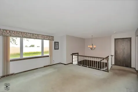713 Oak Park Avenue Beecher IL 60401
