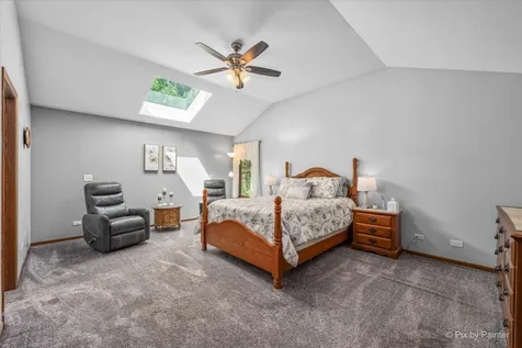 152 Jacquelyn Drive Bensenville IL 60106