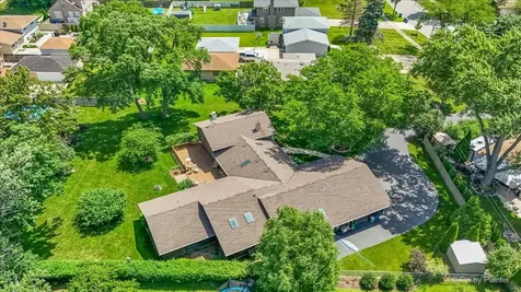 152 Jacquelyn Drive Bensenville IL 60106