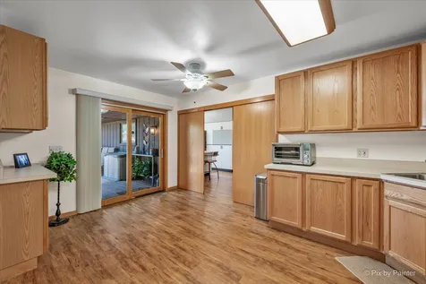 152 Jacquelyn Drive Bensenville IL 60106