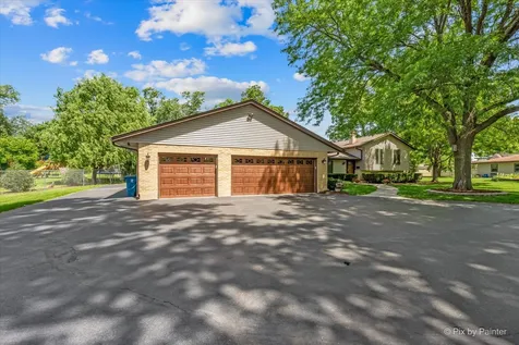 152 Jacquelyn Drive Bensenville IL 60106