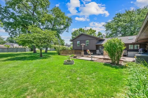 152 Jacquelyn Drive Bensenville IL 60106