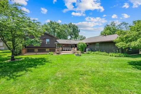 152 Jacquelyn Drive Bensenville IL 60106