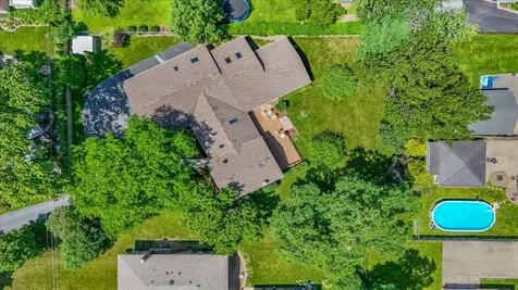 152 Jacquelyn Drive Bensenville IL 60106