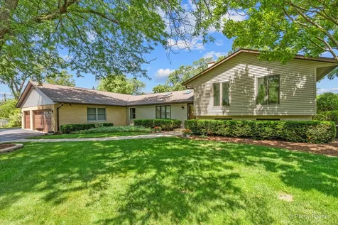 152 Jacquelyn Drive Bensenville IL 60106