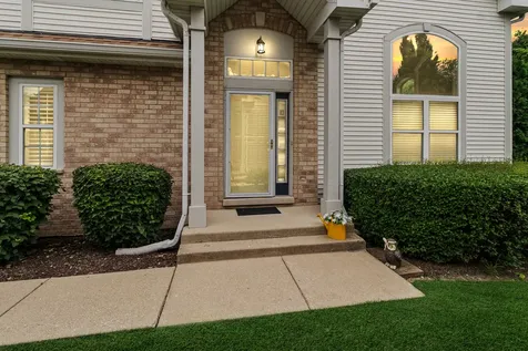 9237 Waterfall Glen Boulevard Darien IL 60561
