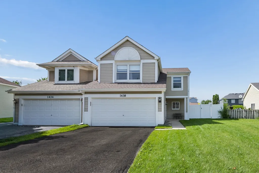 1430 South Pembroke Drive South Elgin IL 60177