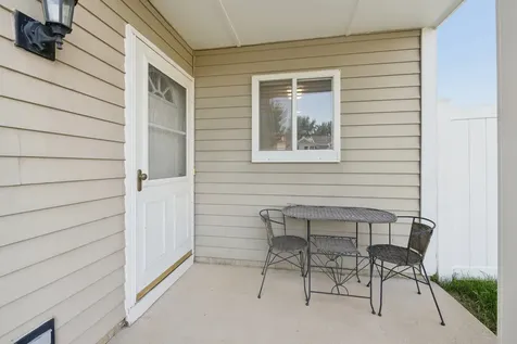 1430 South Pembroke Drive South Elgin IL 60177