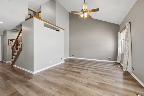 1430 South Pembroke Drive South Elgin IL 60177