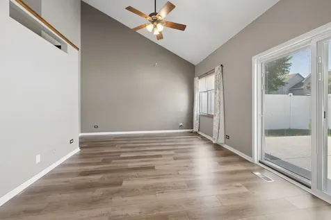 1430 South Pembroke Drive South Elgin IL 60177