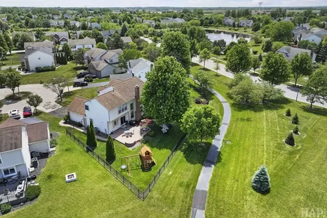 10 Hithergreen Court Algonquin IL 60102