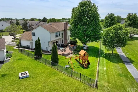 10 Hithergreen Court Algonquin IL 60102