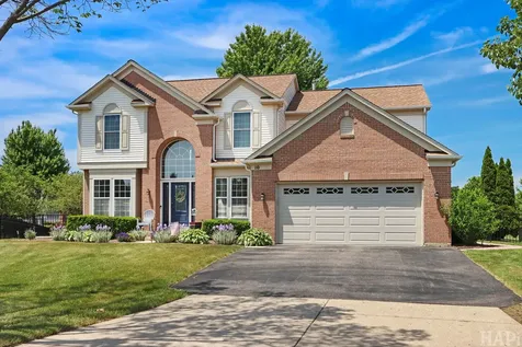10 Hithergreen Court Algonquin IL 60102