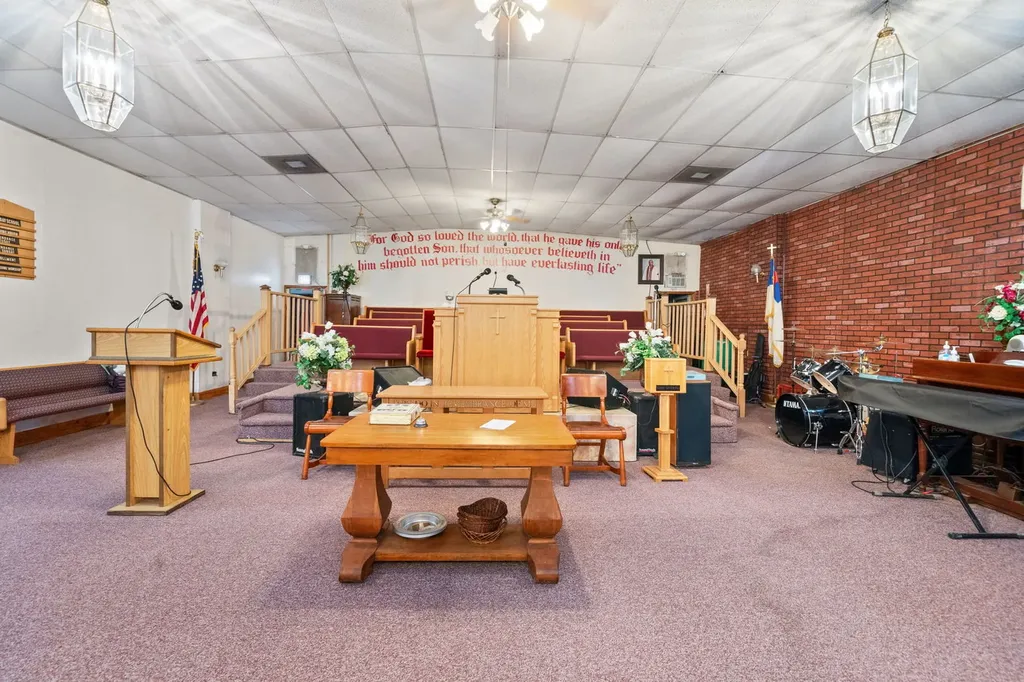 632 North Albany Avenue Chicago IL 60612