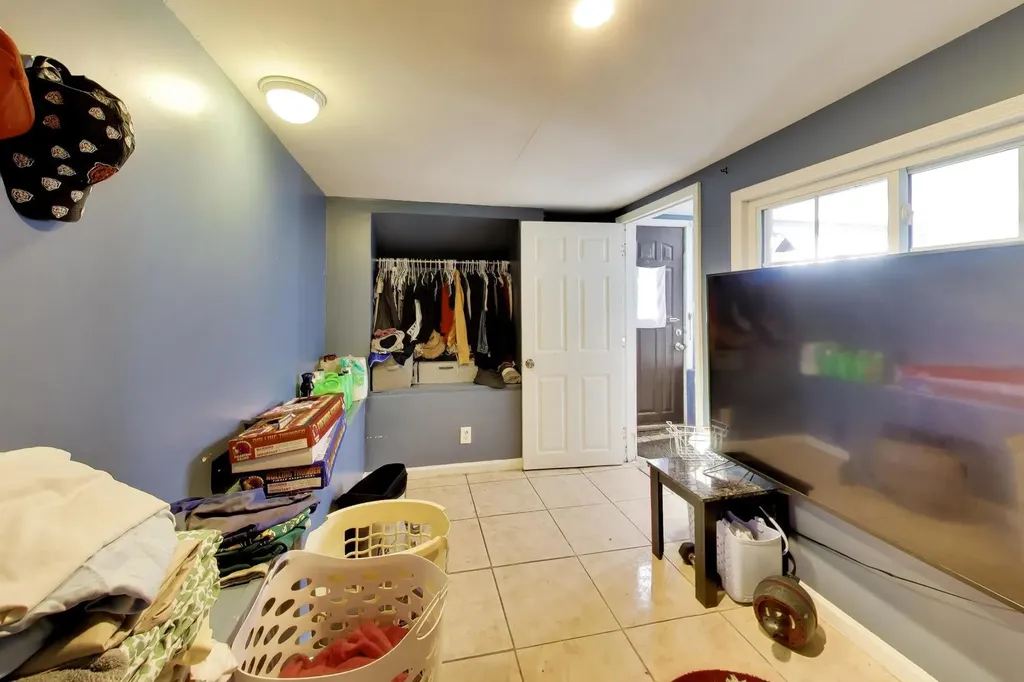 4202 North Sacramento Avenue Chicago IL 60618