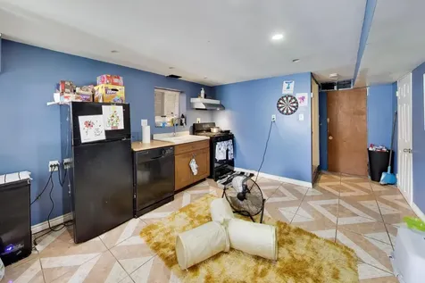 4202 North Sacramento Avenue Chicago IL 60618