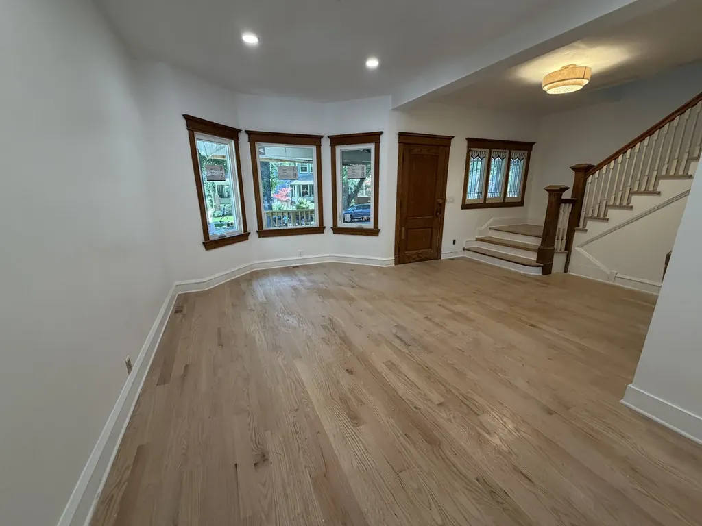 1448 West Glenlake Avenue Chicago IL 60660