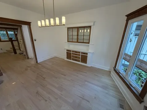 1448 West Glenlake Avenue Chicago IL 60660