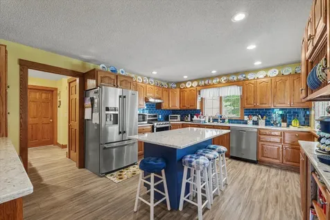 530 North County Road 2560 Road Newman IL 61942