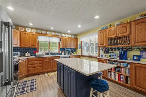 530 North County Road 2560 Road Newman IL 61942