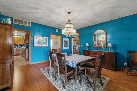530 North County Road 2560 Road Newman IL 61942