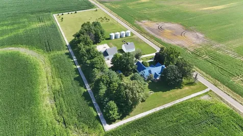 530 North County Road 2560 Road Newman IL 61942