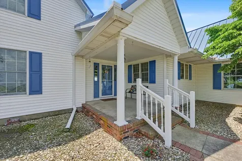 530 North County Road 2560 Road Newman IL 61942
