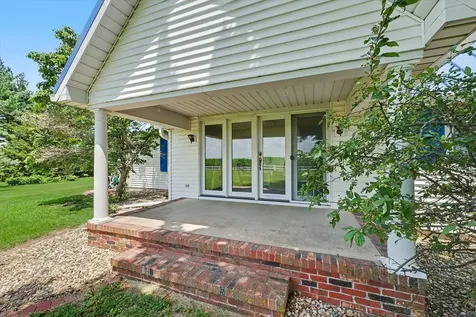 530 North County Road 2560 Road Newman IL 61942