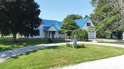 530 North County Road 2560 Road Newman IL 61942
