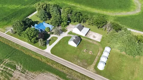 530 North County Road 2560 Road Newman IL 61942