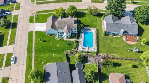502 Northridge Drive Mahomet IL 61853