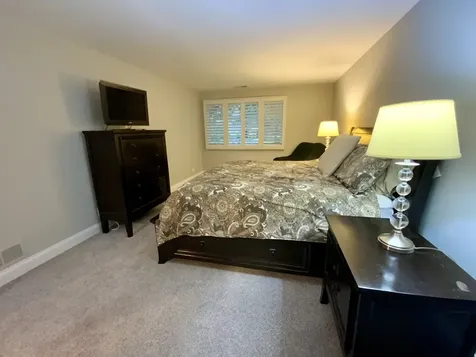 1290 North Western Avenue Lake Forest IL 60045