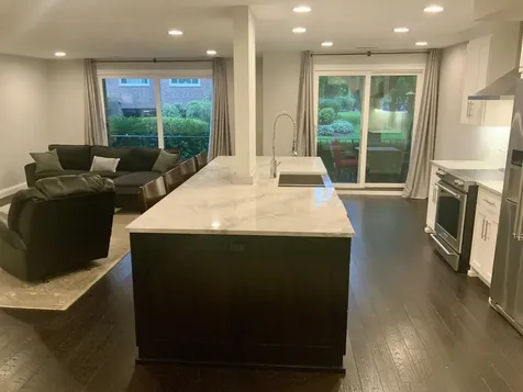 1290 North Western Avenue Lake Forest IL 60045