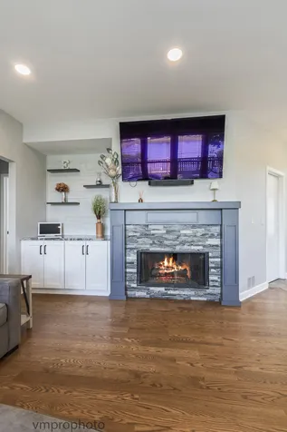 1724 Dorchester Court Mundelein IL 60060