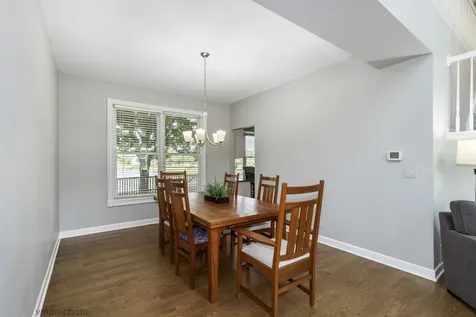 1724 Dorchester Court Mundelein IL 60060
