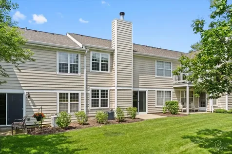 325 Odlum Court Schaumburg IL 60194
