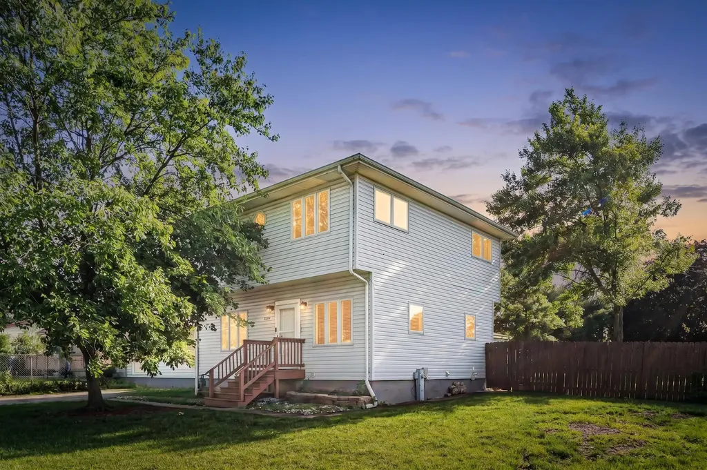 8820 Palisades Road Burr Ridge IL 60527
