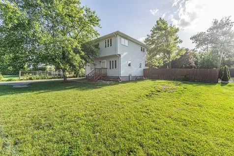 8820 Palisades Road Burr Ridge IL 60527