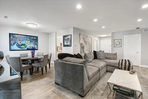 3030 Pheasant Creek Drive Northbrook IL 60062