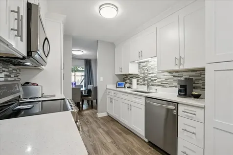 3030 Pheasant Creek Drive Northbrook IL 60062