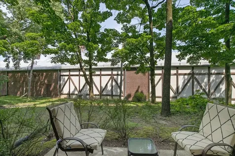 3030 Pheasant Creek Drive Northbrook IL 60062