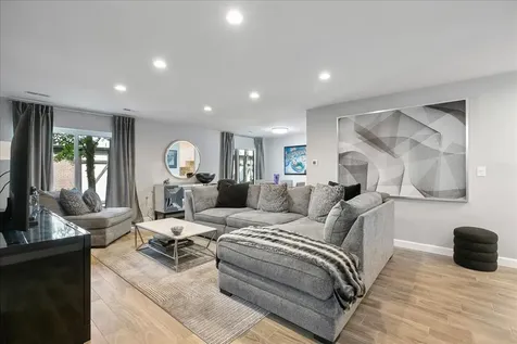 3030 Pheasant Creek Drive Northbrook IL 60062