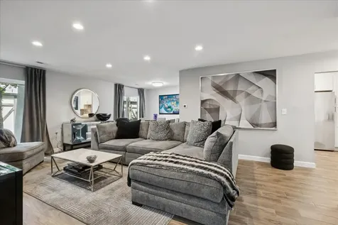 3030 Pheasant Creek Drive Northbrook IL 60062