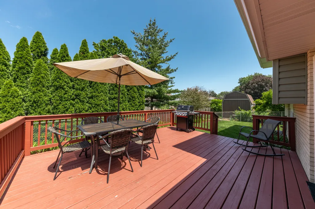 2422 Chippewa Court Lisle IL 60532