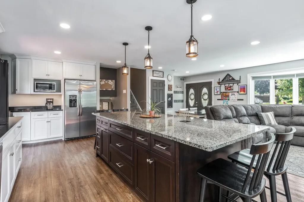 2422 Chippewa Court Lisle IL 60532